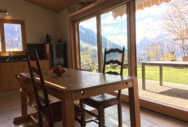 A vendre chalet rénové avec studio indépendant