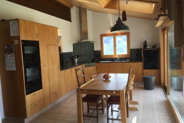 A vendre chalet rénové avec studio indépendant